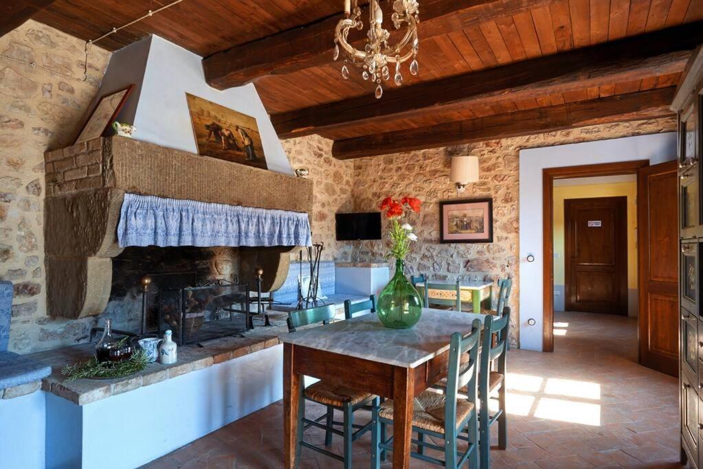 Casale Rosso Villa Castel San Felice Eksteriør billede